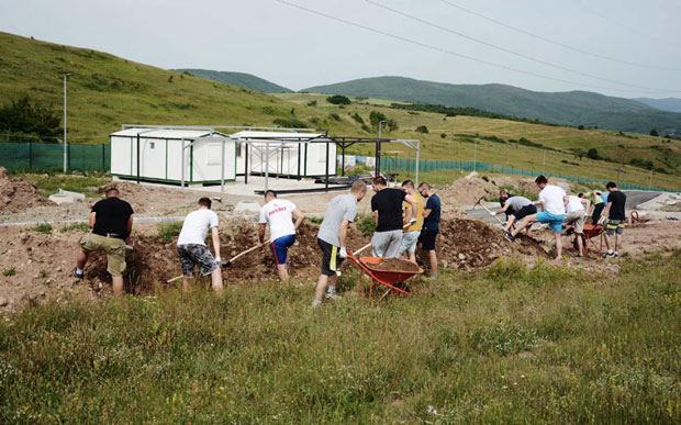 И студенти граде Сунчану долину